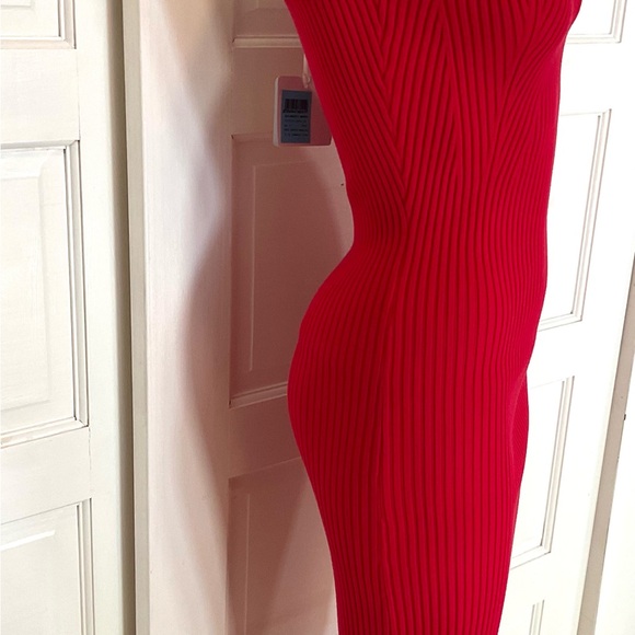 πππLIU.JO CHERRY RED RIBBED DRESS - Picture 16 of 16